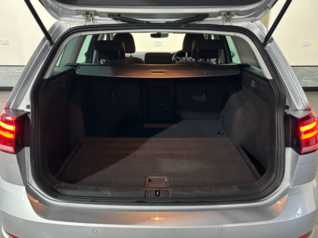 Used Volkswagen Golf 2019 for sale - 77990573: Photo 34