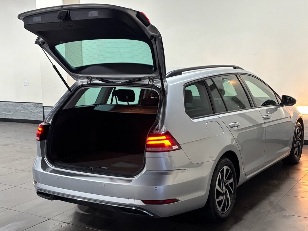 Used Volkswagen Golf 2019 for sale - 77990573: Photo 35