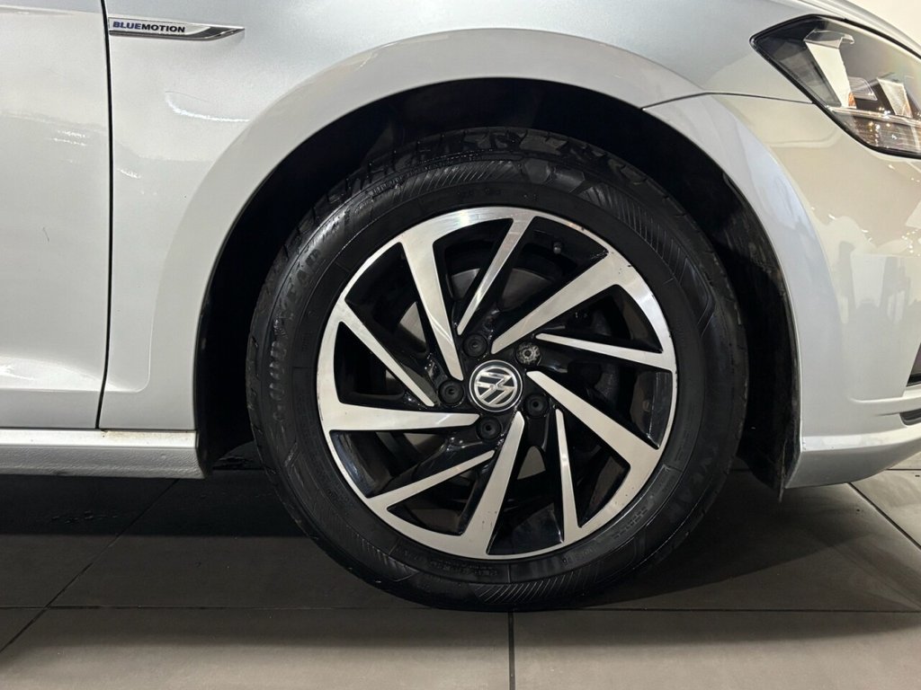 Used Volkswagen Golf 2019 for sale - 77990573: Photo 39