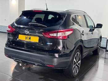 Used Nissan Qashqai 2014 for sale - 76223864: Photo 2