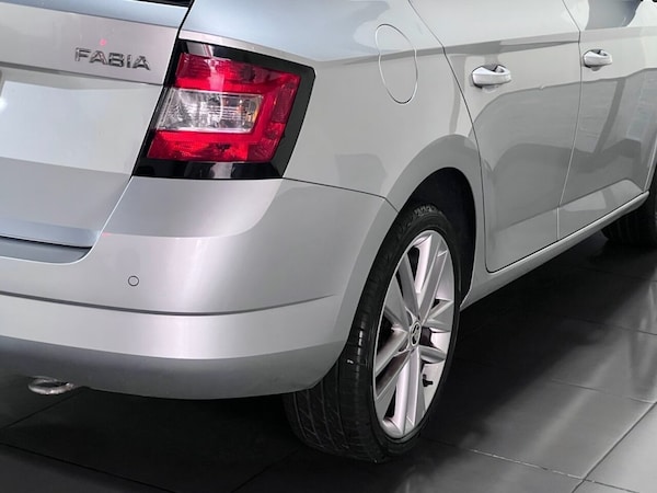 Used Skoda Fabia 2016 for sale - 76291818: Photo 33