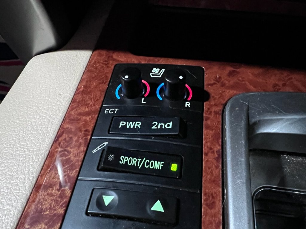 Used Toyota Land Cruiser 2015 for sale - 76417080: Photo 14