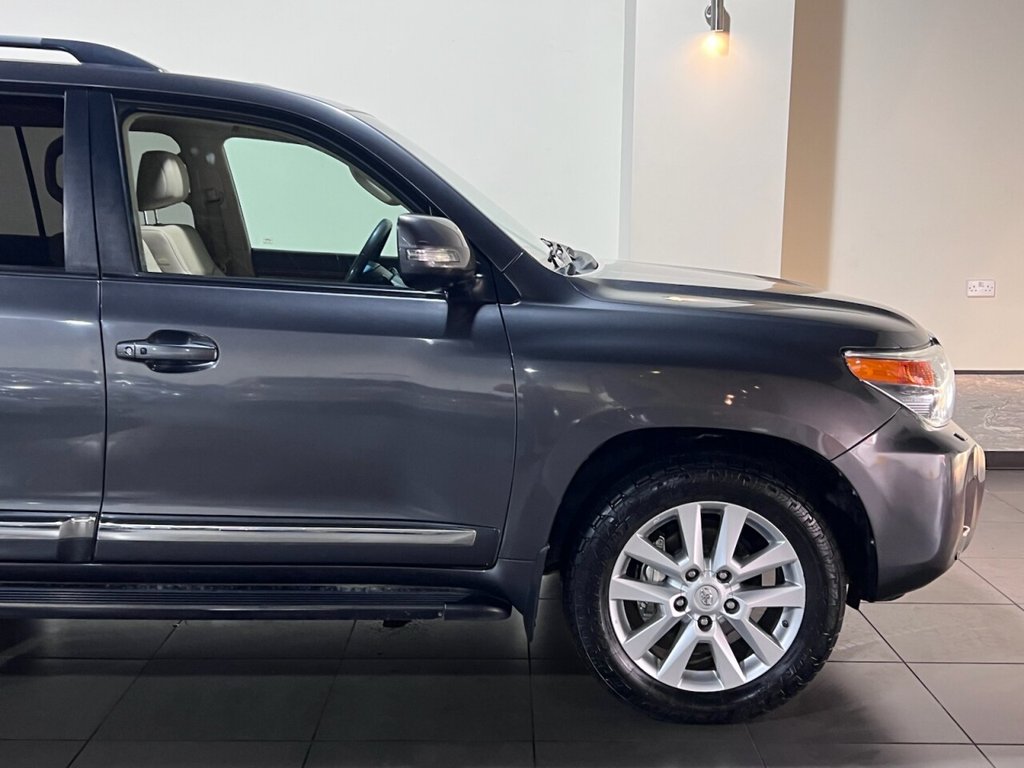 Used Toyota Land Cruiser 2015 for sale - 76417080: Photo 19