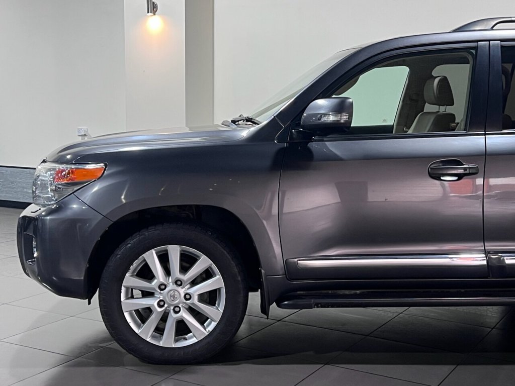 Used Toyota Land Cruiser 2015 for sale - 76417080: Photo 20