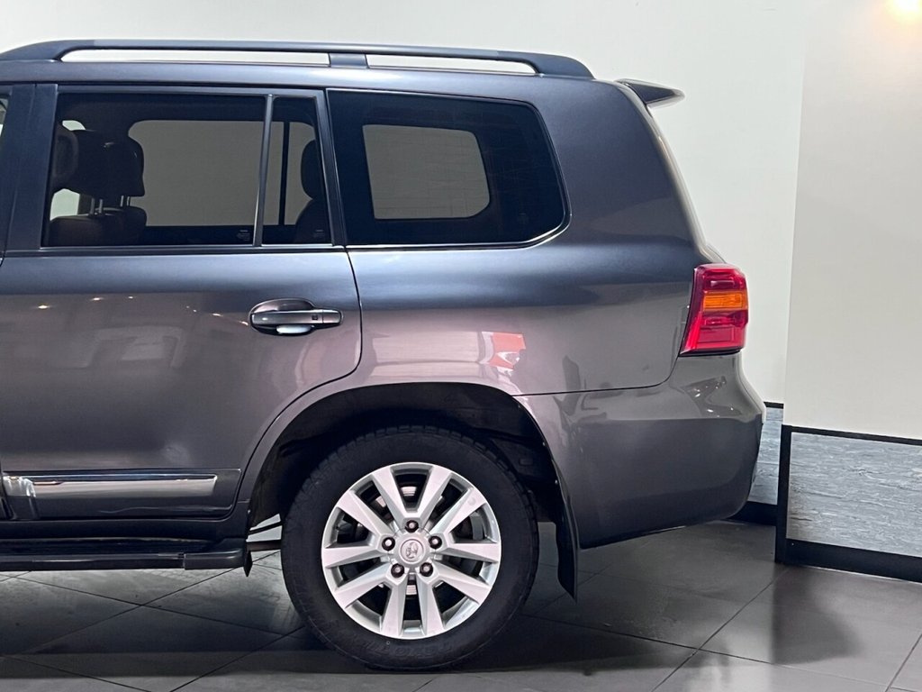 Used Toyota Land Cruiser 2015 for sale - 76417080: Photo 21