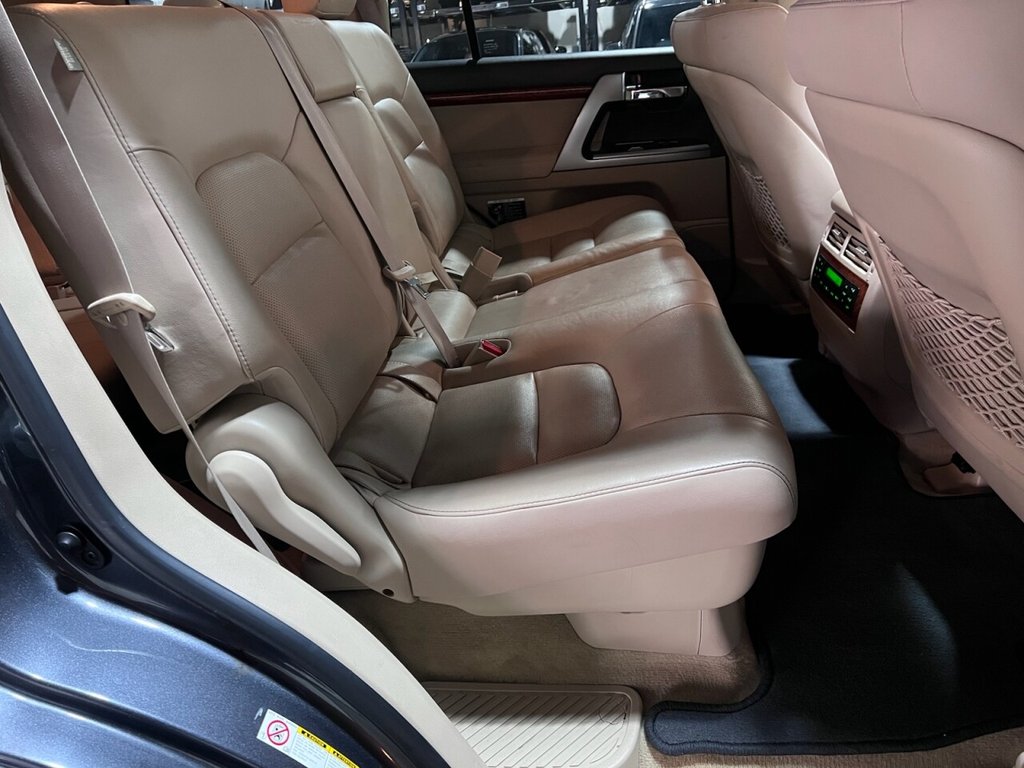 Used Toyota Land Cruiser 2015 for sale - 76417080: Photo 28