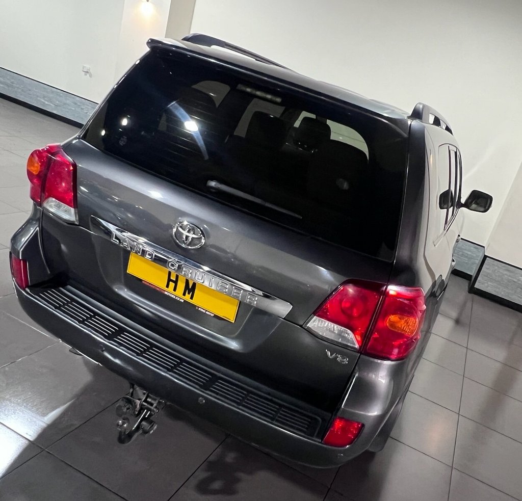 Used Toyota Land Cruiser 2015 for sale - 76417080: Photo 31