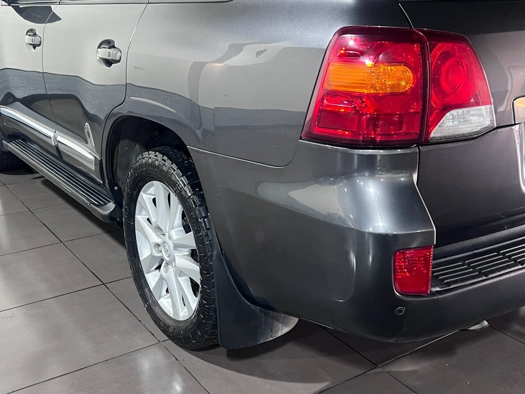 Used Toyota Land Cruiser 2015 for sale - 76417080: Photo 32
