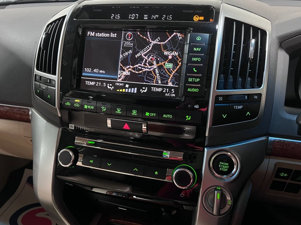 Used Toyota Land Cruiser 2015 for sale - 76417080: Photo 9