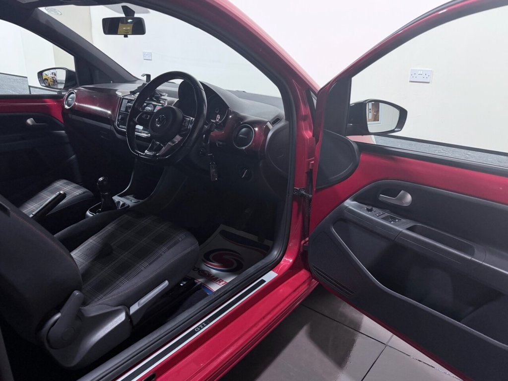 Used Volkswagen up! 2018 for sale - 77188761: Photo 22