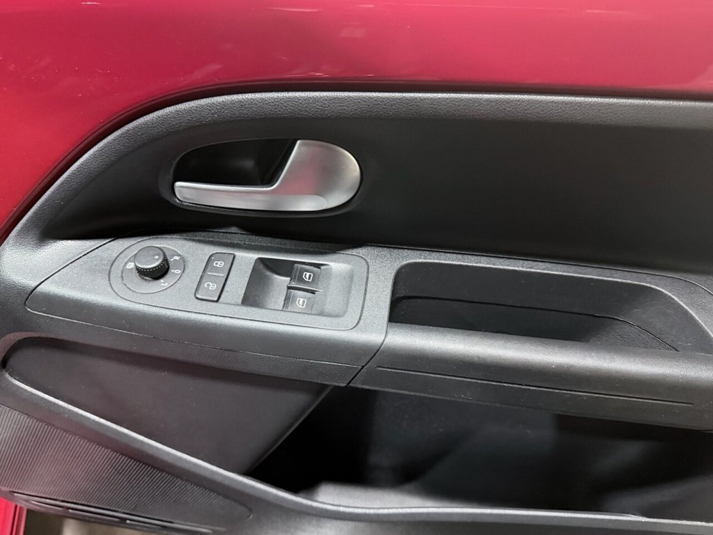 Used Volkswagen up! 2018 for sale - 77188761: Photo 23