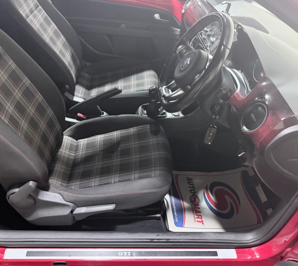 Used Volkswagen up! 2018 for sale - 77188761: Photo 24