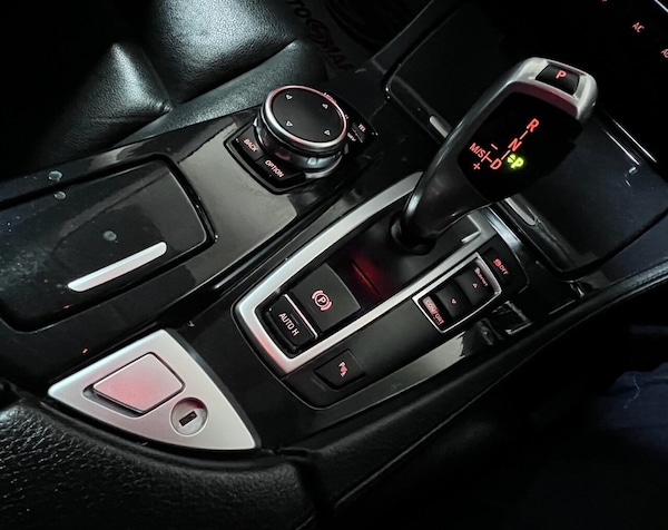 Used BMW 5 Series 2014 for sale - 76202990: Photo 12