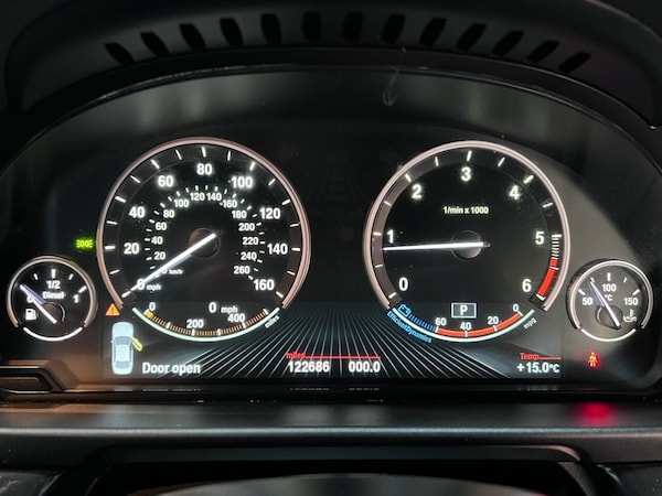 Used BMW 5 Series 2014 for sale - 76202990: Photo 9