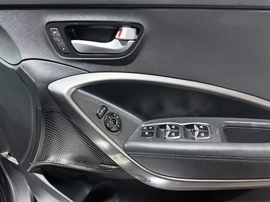 Used Hyundai Santa Fe 2016 for sale - 77188621: Photo 24