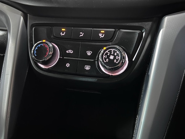 Used Vauxhall Zafira Tourer 2017 for sale - 75680881: Photo 12