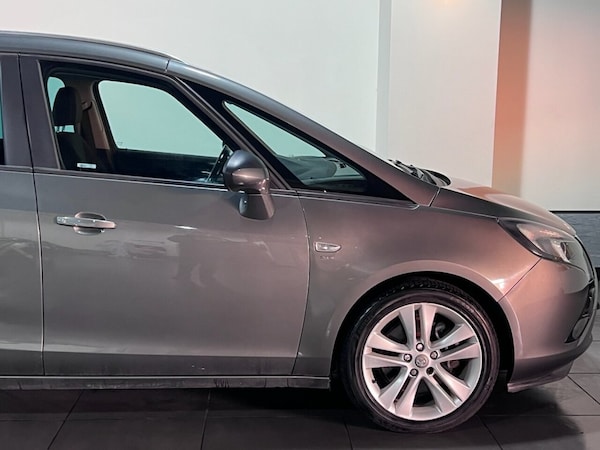 Used Vauxhall Zafira Tourer 2017 for sale - 75680881: Photo 17