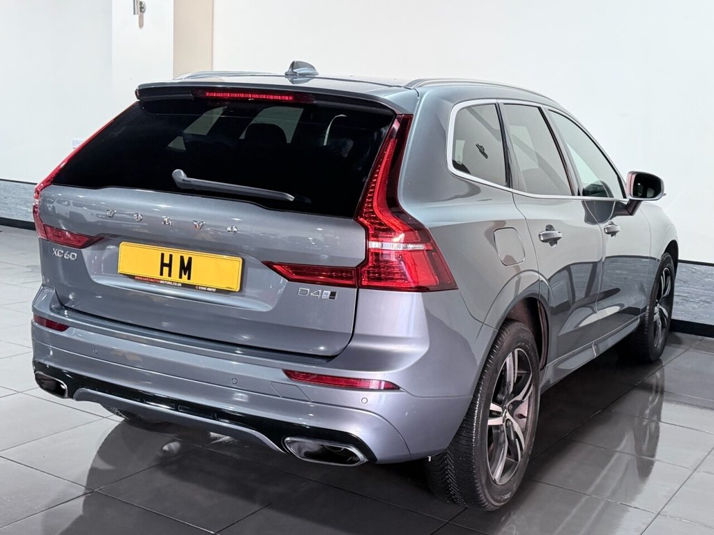 Used Volvo XC60 2018 for sale - 77636684: Photo 2