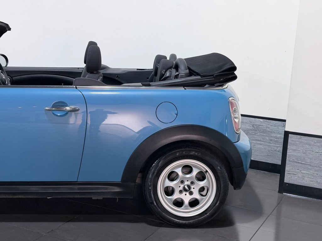 Used MINI Convertible 2013 for sale - 78061917: Photo 18