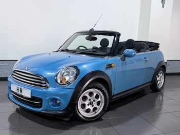 MINI Convertible feature image