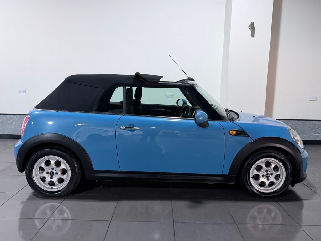 Used MINI Convertible 2013 for sale - 78061917: Photo 3