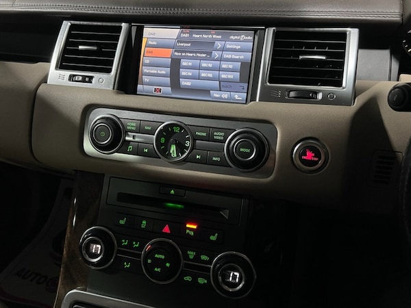 Used Land Rover Range Rover Sport 2011 for sale - 76297080: Photo 10