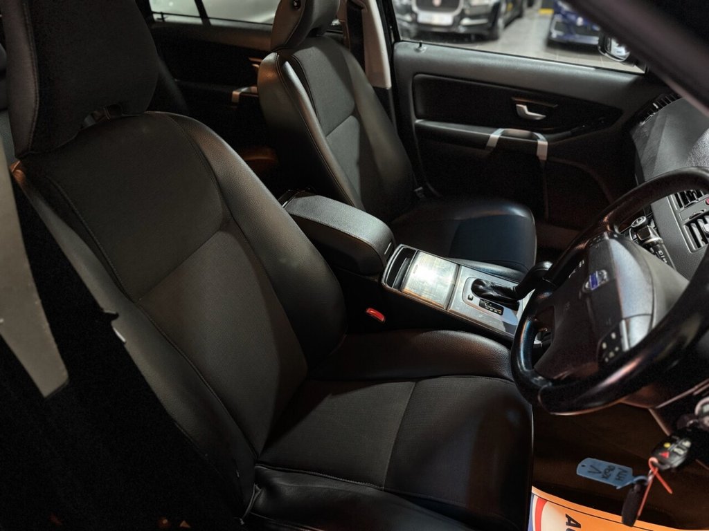 Used Volvo XC90 2010 for sale - 77936987: Photo 15