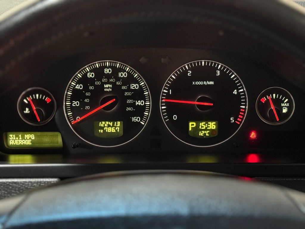 Used Volvo XC90 2010 for sale - 77936987: Photo 20