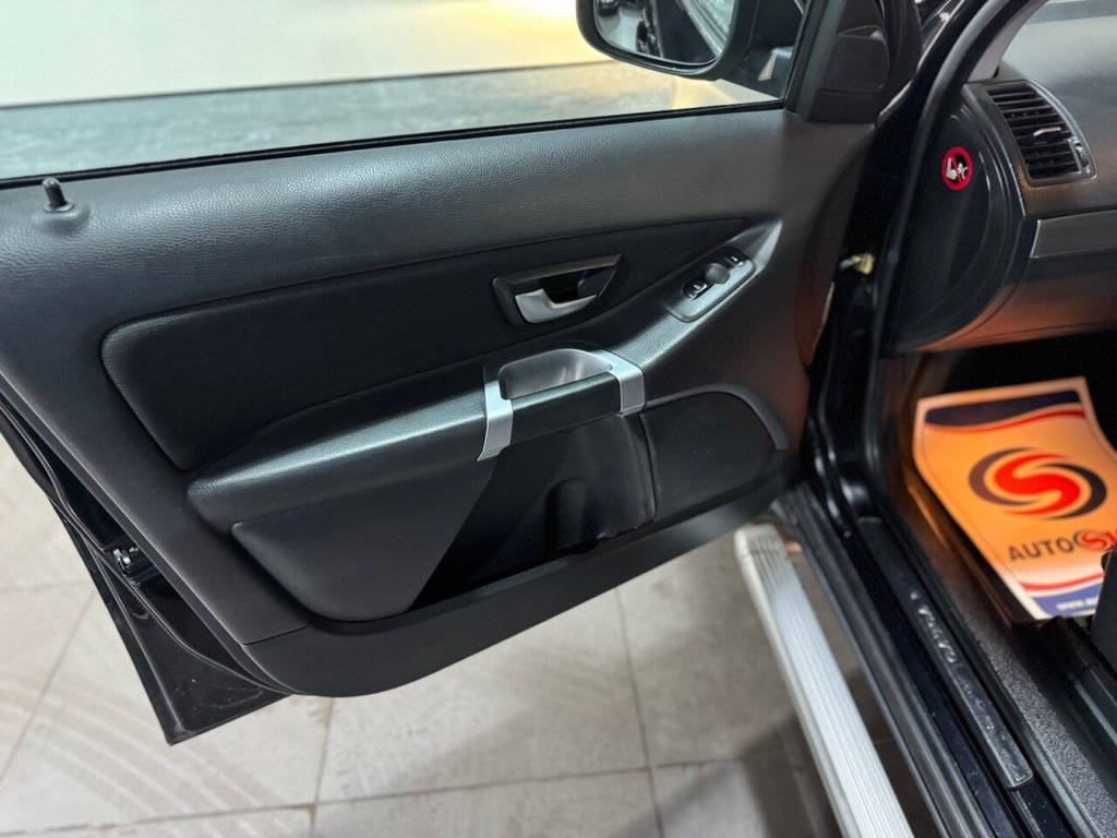 Used Volvo XC90 2010 for sale - 77936987: Photo 27