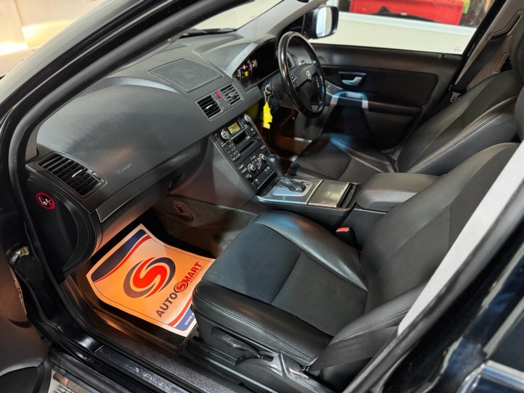 Used Volvo XC90 2010 for sale - 77936987: Photo 28