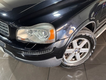 Used Volvo XC90 2010 for sale - 77936987: Photo