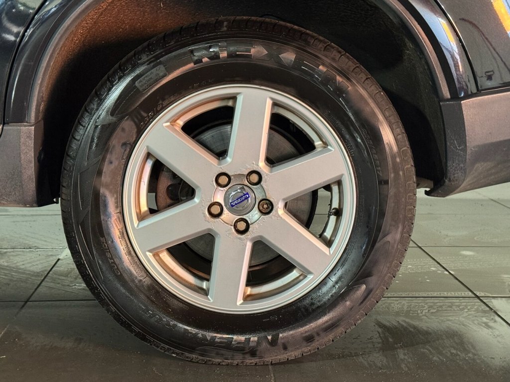 Used Volvo XC90 2010 for sale - 77936987: Photo 33