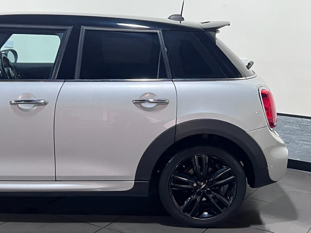 Used MINI Hatch 2018 for sale - 76604475: Photo 18