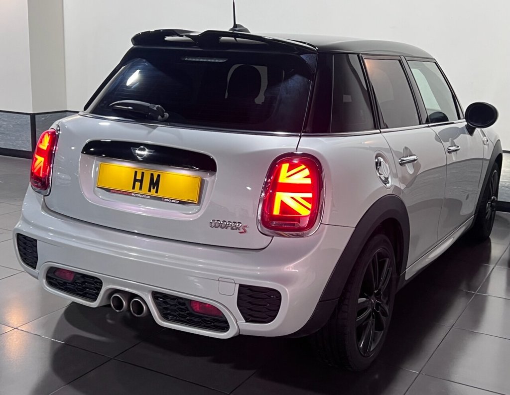 Used MINI Hatch 2018 for sale - 76604475: Photo 2