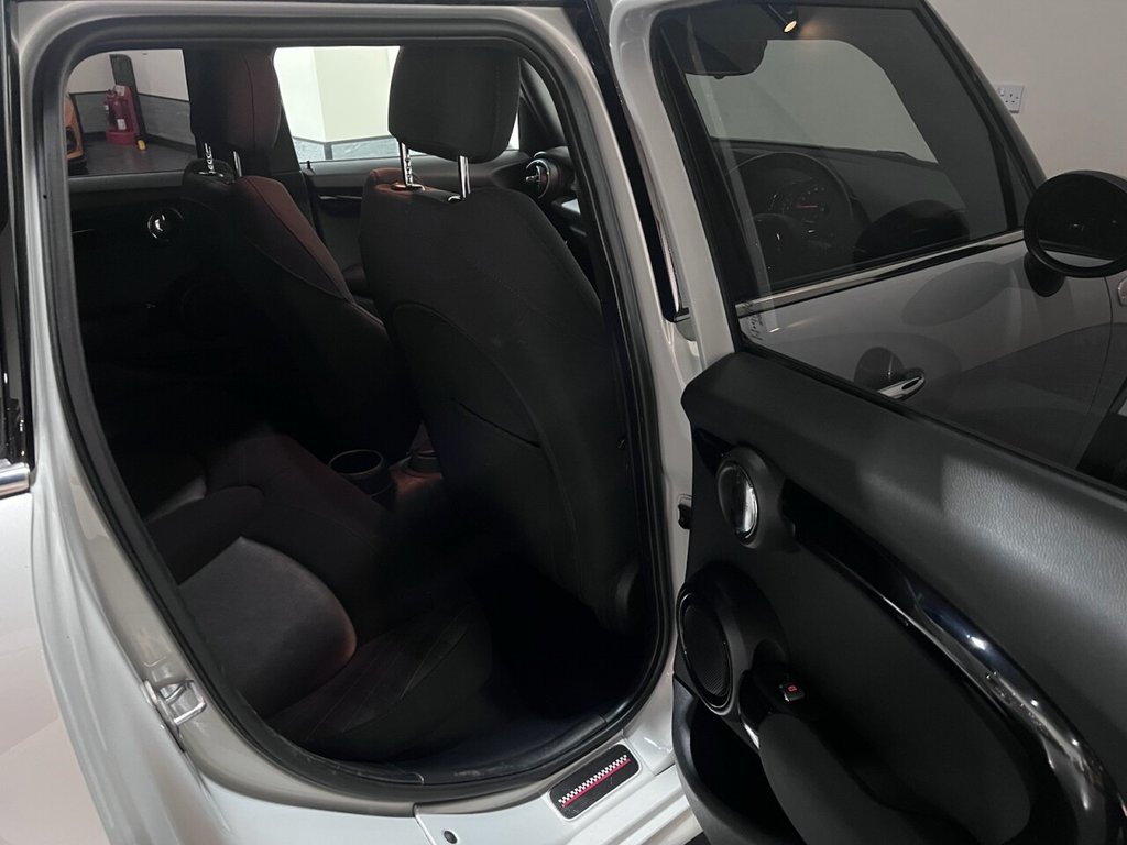 Used MINI Hatch 2018 for sale - 76604475: Photo 28