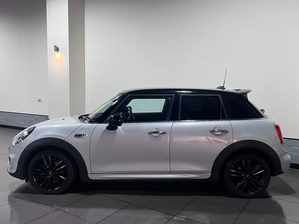 Used MINI Hatch 2018 for sale - 76604475: Photo 4