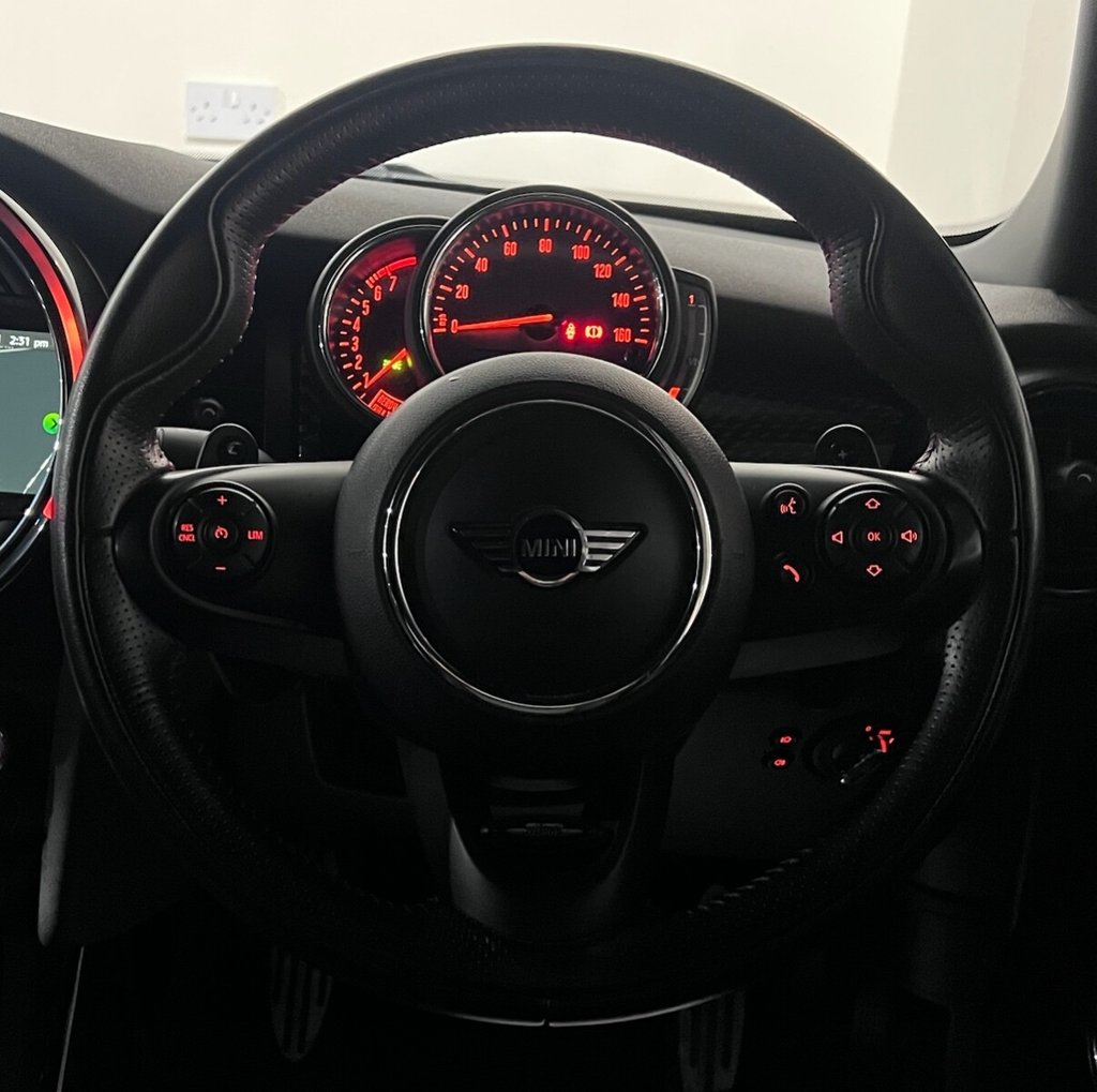 Used MINI Hatch 2018 for sale - 76604475: Photo 8