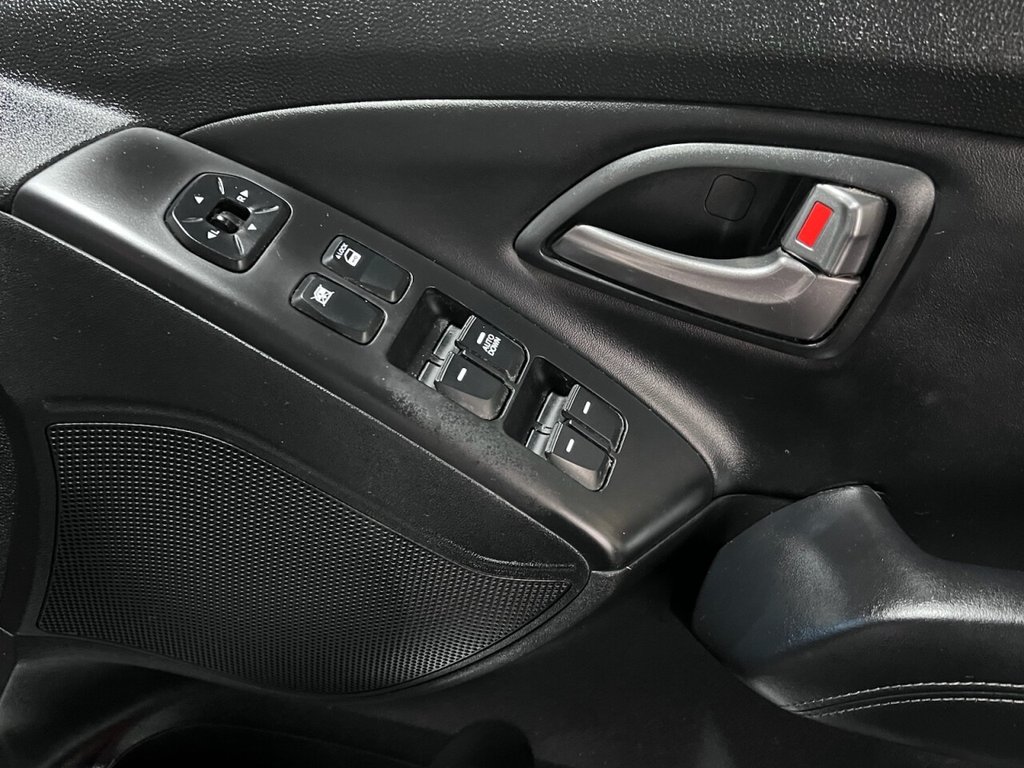 Used Hyundai Ix35 2015 for sale - 76202944: Photo 22