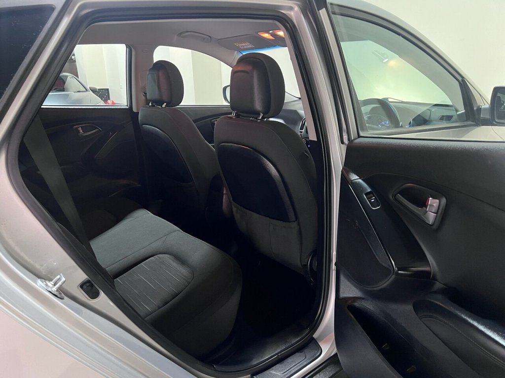 Used Hyundai Ix35 2015 for sale - 76202944: Photo 28