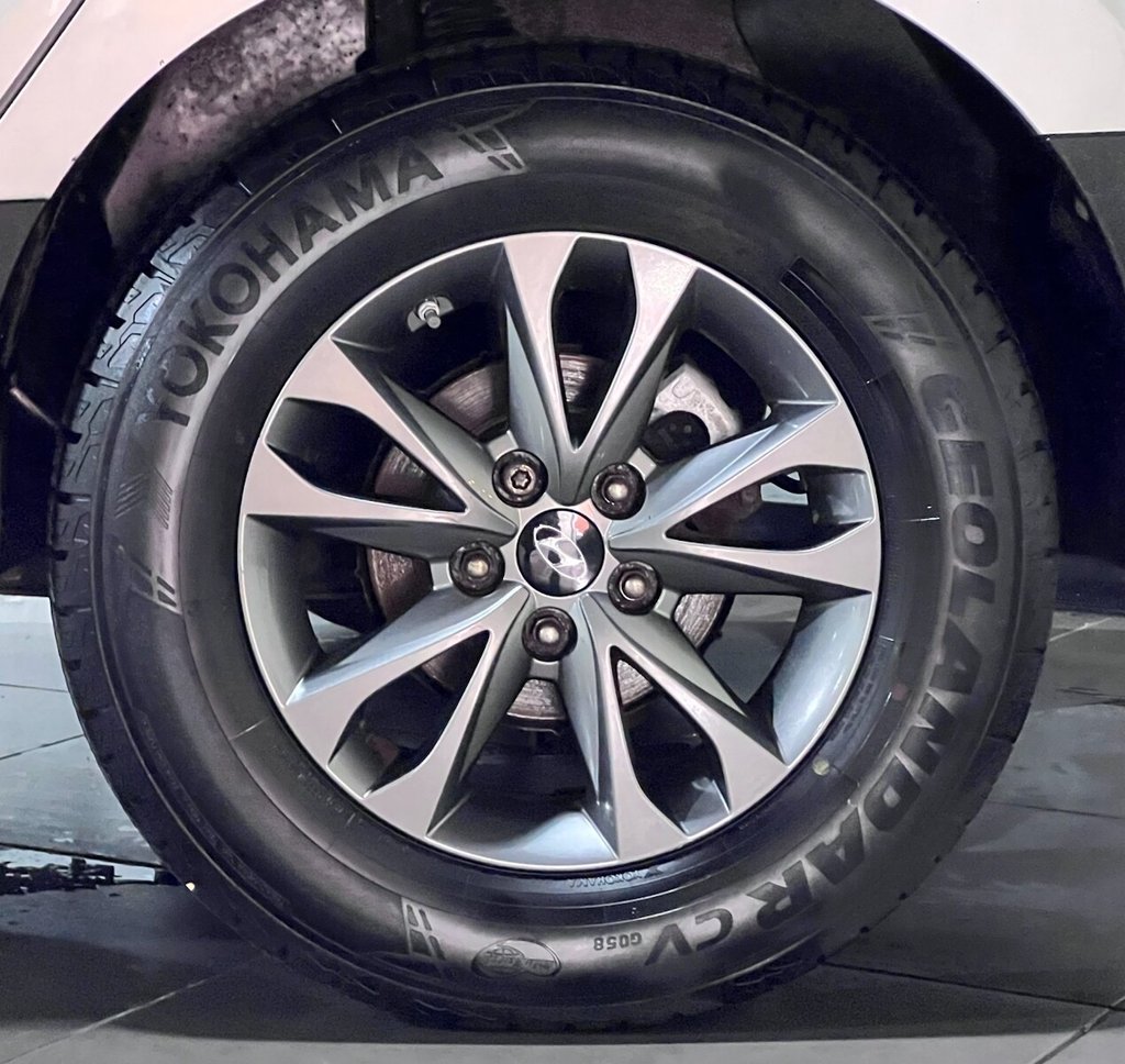 Used Hyundai Ix35 2015 for sale - 76202944: Photo 40