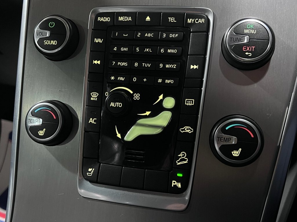 Used Volvo XC60 2012 for sale - 76470350: Photo 11