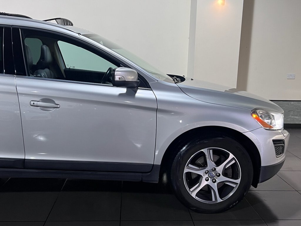 Used Volvo XC60 2012 for sale - 76470350: Photo 17