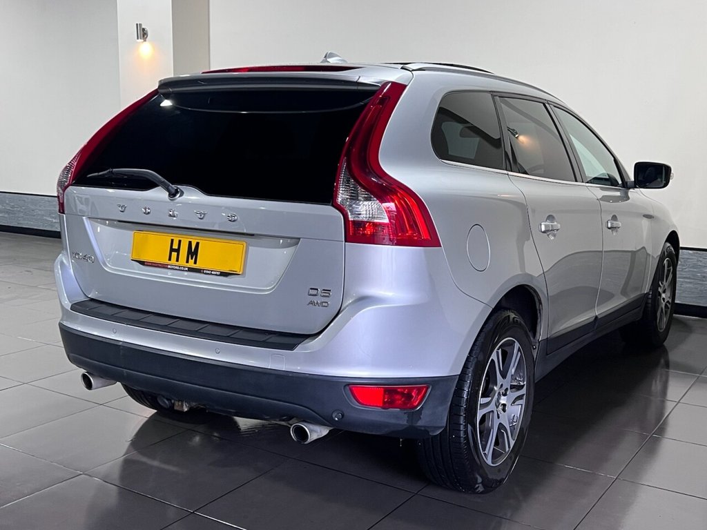 Used Volvo XC60 2012 for sale - 76470350: Photo 2
