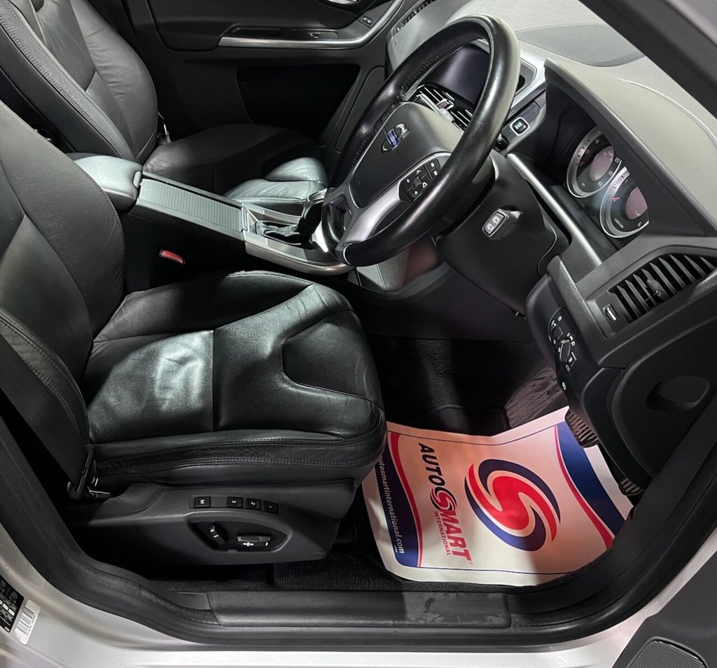 Used Volvo XC60 2012 for sale - 76470350: Photo 25