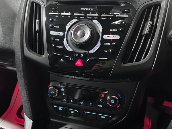 Used Ford Focus 2014 for sale - 76223350: Photo 12