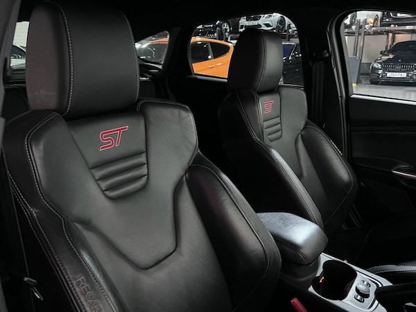 Used Ford Focus 2014 for sale - 76223350: Photo 15