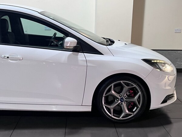 Used Ford Focus 2014 for sale - 76223350: Photo 17