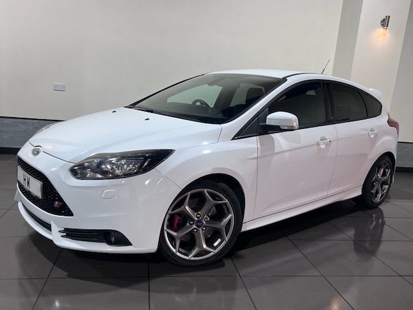 Used Ford Focus 2014 for sale - 76223350: Photo 1