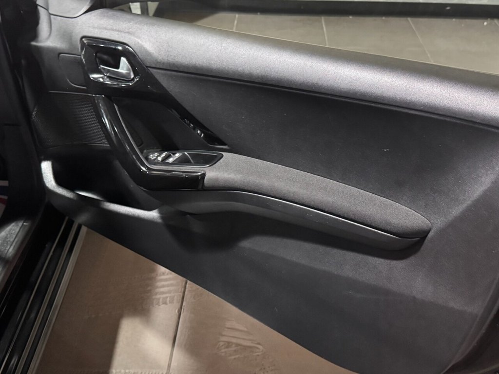 Used Peugeot 208 2018 for sale - 77919812: Photo 23
