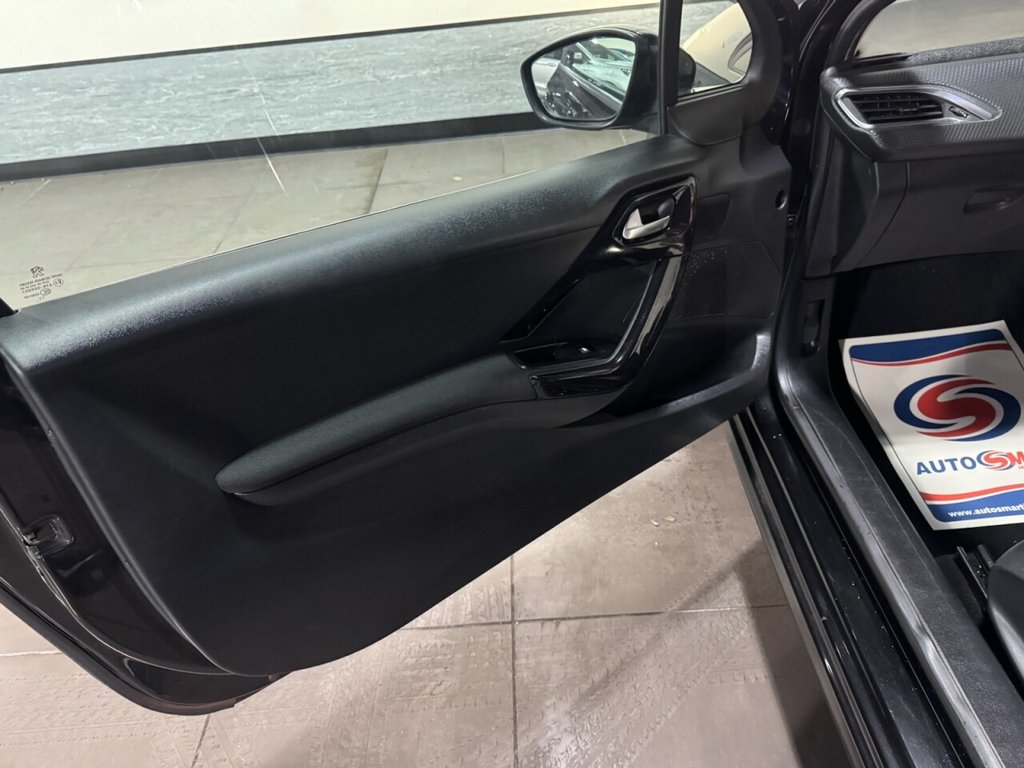 Used Peugeot 208 2018 for sale - 77919812: Photo 33
